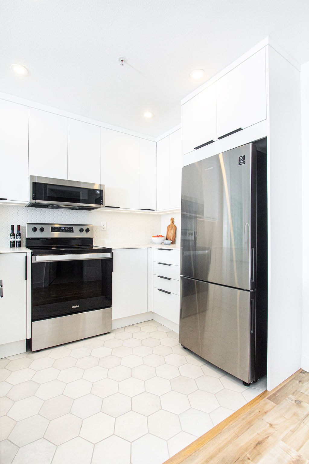 Bright White Custom Kitchen | Oasis Kitchen Vancouver